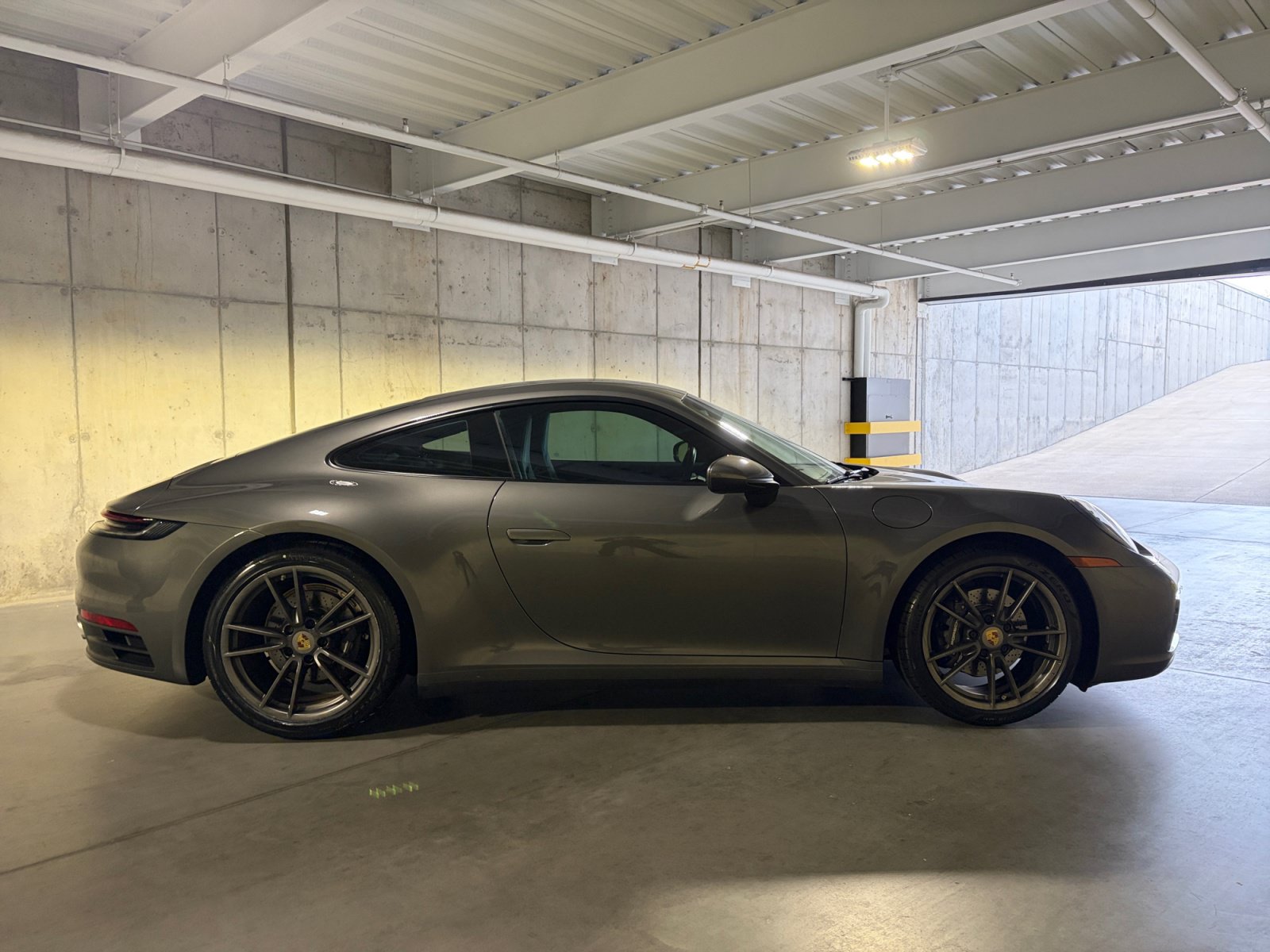 Used 2021 Porsche 911 Carrera RWD image 8