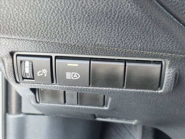 Used 2024 Toyota Corolla Cross LE w/ Moonroof Package FWD image 11
