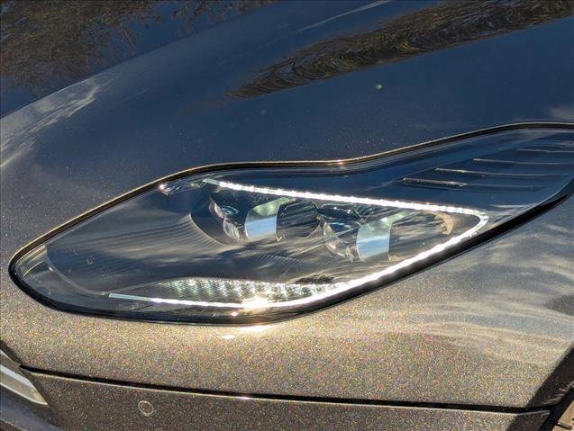 Used 2020 Aston Martin DB11 Volante image 15