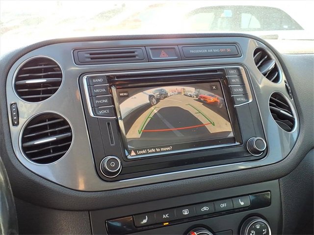 Used 2017 Volkswagen Tiguan Wolfsburg Edition image 17