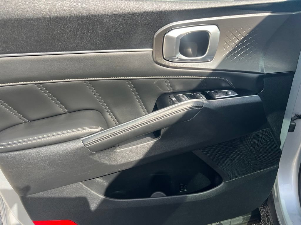 Used 2021 Kia Sorento SX AWD/4WD image 17