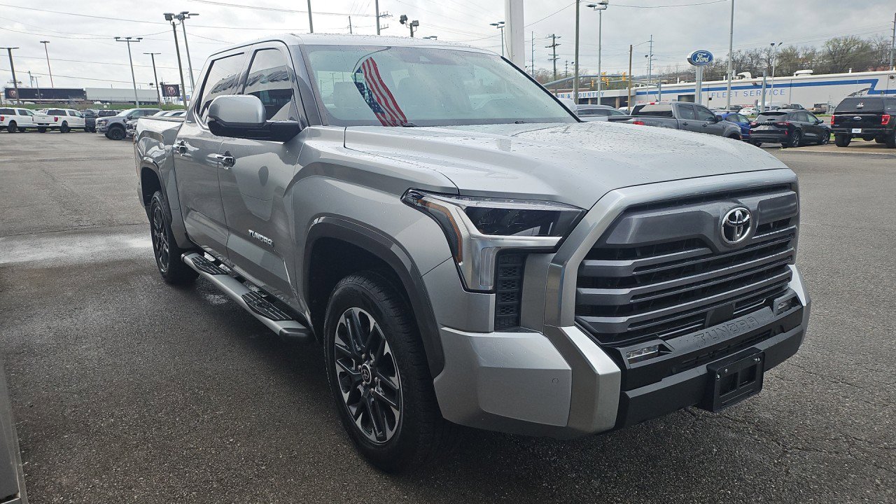 Used 2023 Toyota Tundra Limited w/ Power Package image 6