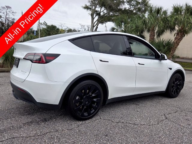 Used 2023 Tesla Model Y Long Range AWD/4WD image 5