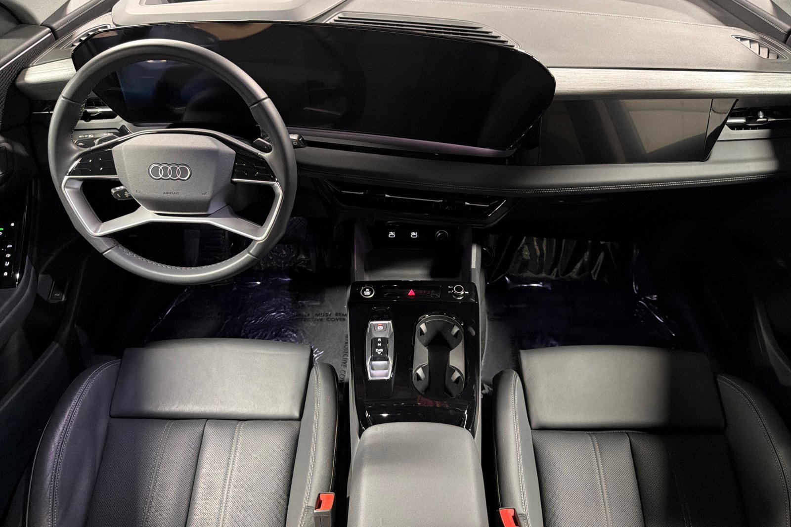 Used 2025 Audi Q6 e-tron Prestige w/ Black Warm Weather Package AWD/4WD image 12
