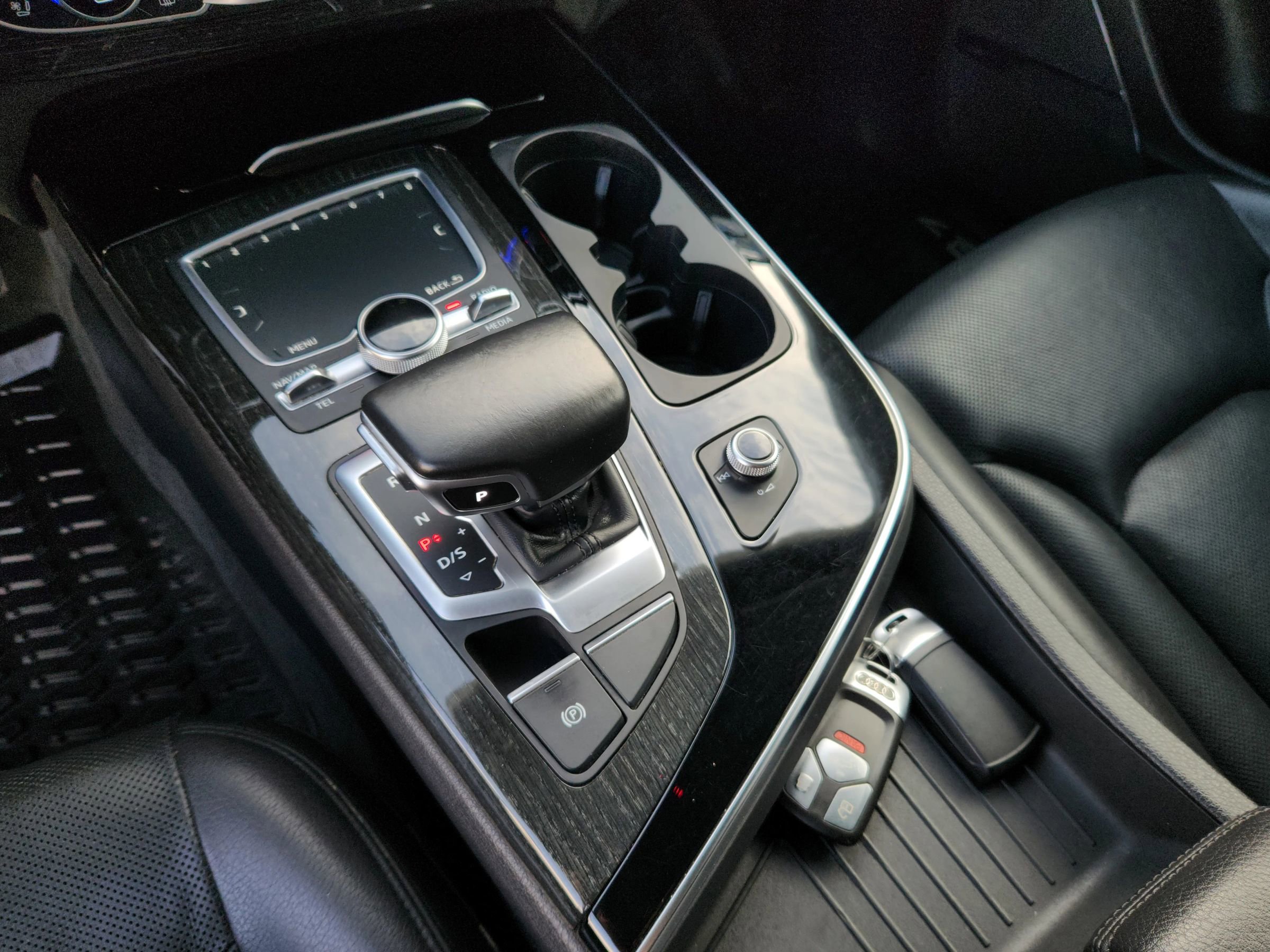 Used 2017 Audi Q7 3.0T Premium Plus image 12