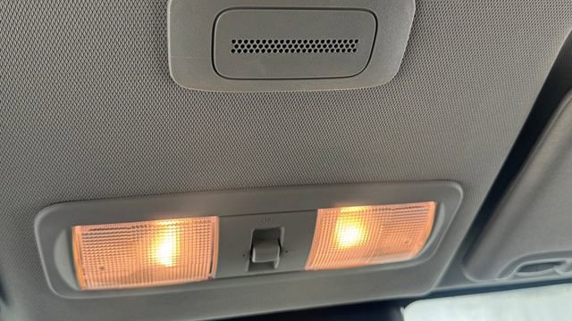 Used 2025 Nissan Frontier SV AWD/4WD image 29