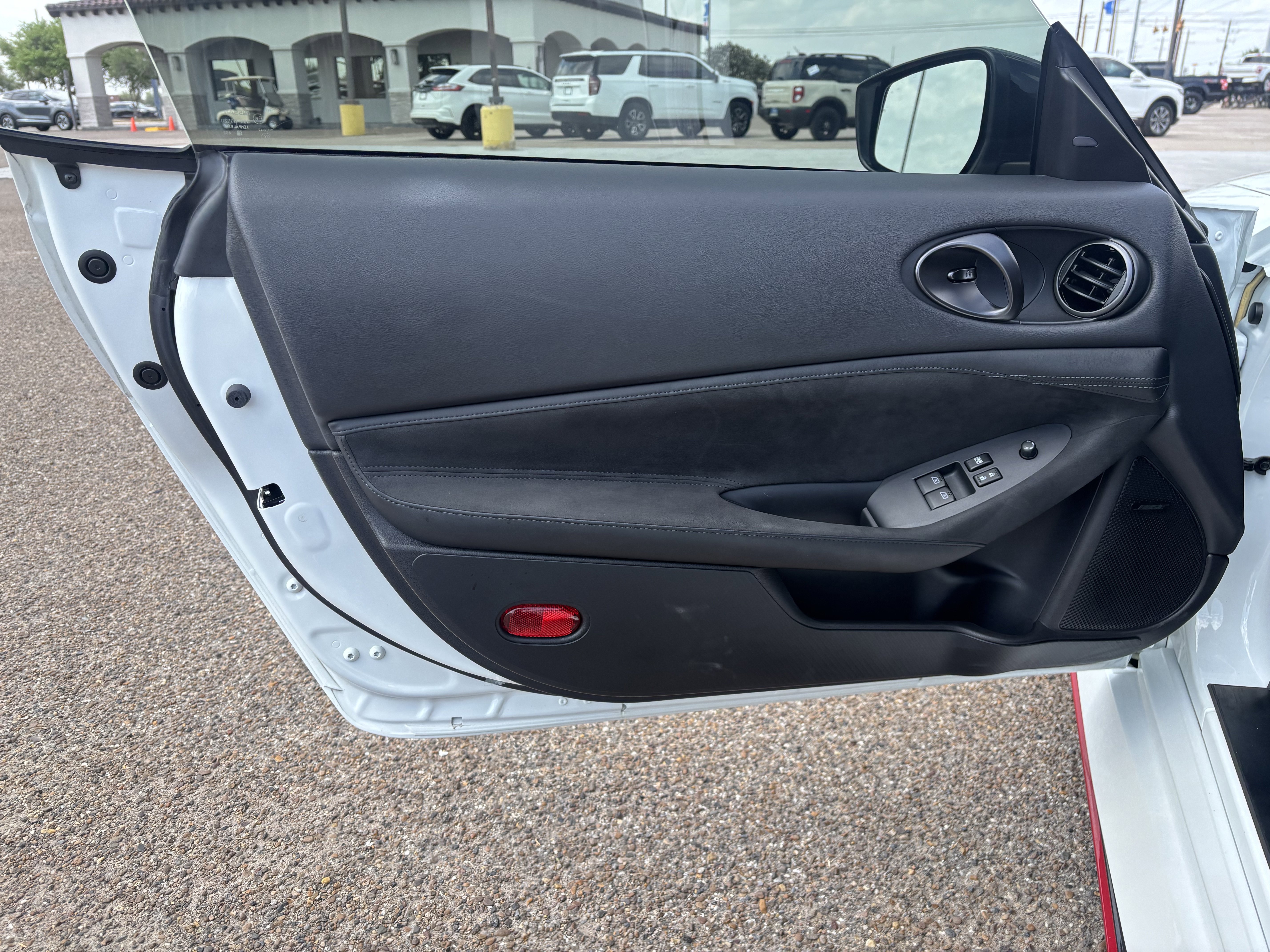 Used 2024 Nissan Z NISMO w/ Floor Mat Package image 11