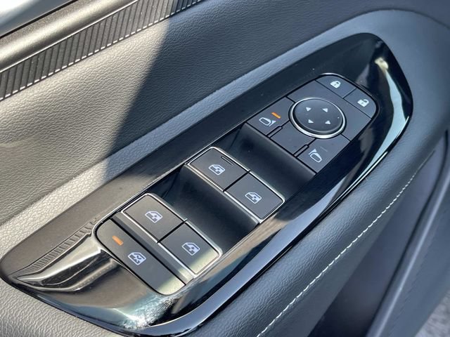Used 2025 Nissan Murano SV AWD/4WD image 29