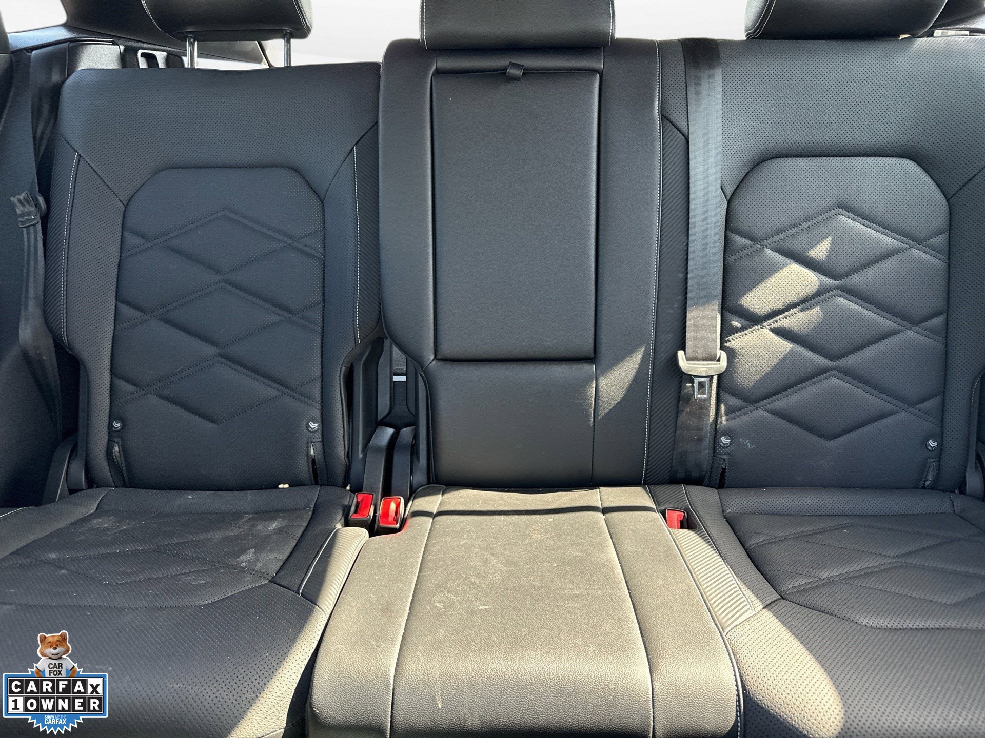 Used 2024 Volkswagen Atlas Cross Sport SE FWD image 23