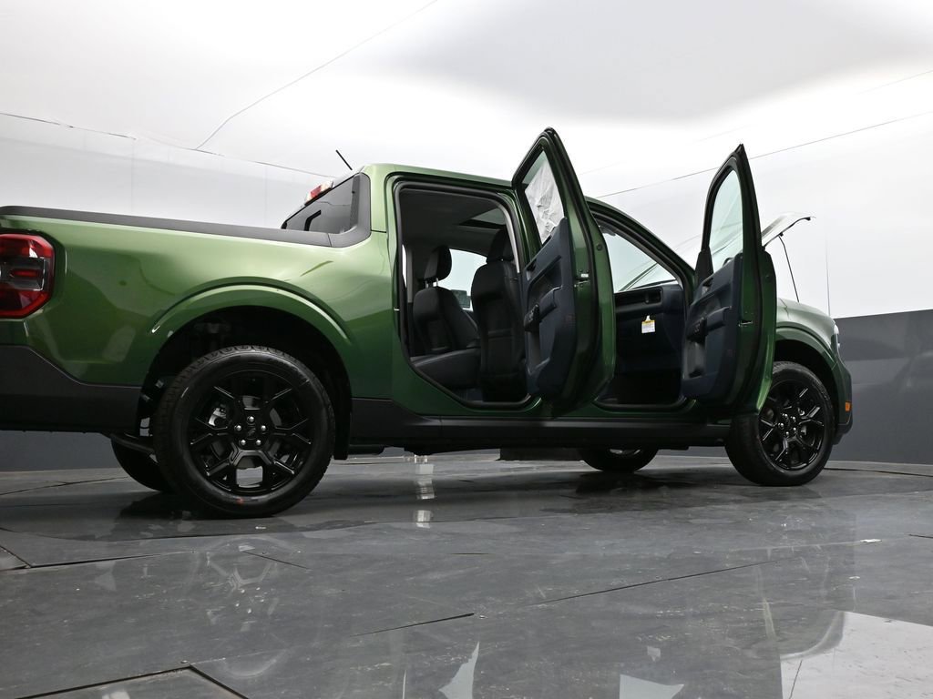 New 2025 Ford Maverick Lariat w/ Black Appearance Package image 40