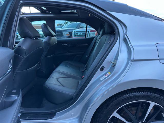 Used 2018 Toyota Camry XSE image 12