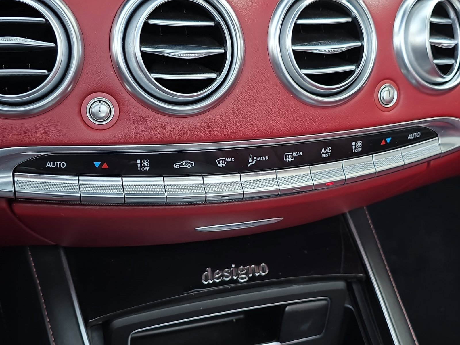 Used 2019 Mercedes-Benz S 560 Cabriolet image 20