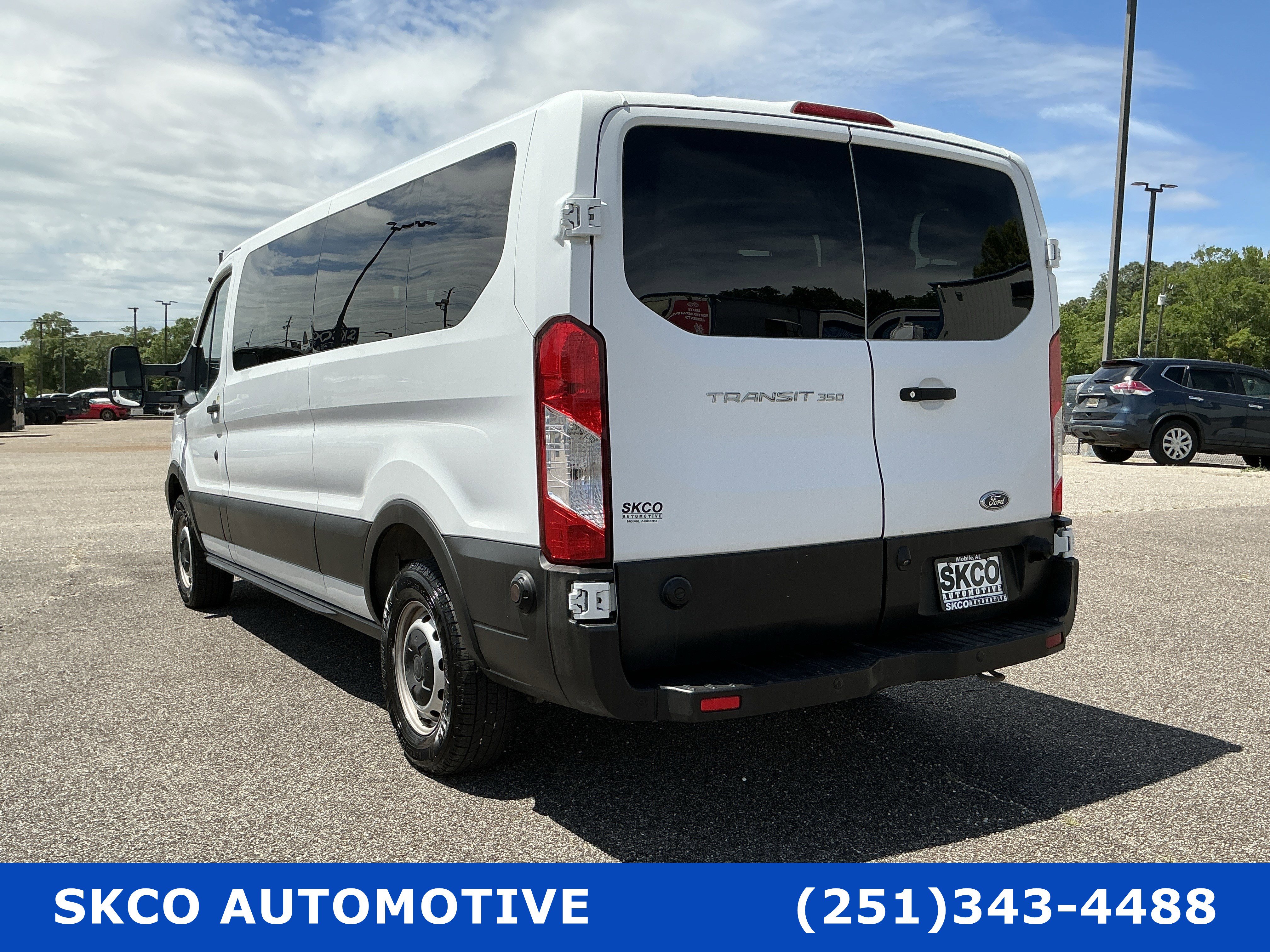 Used 2019 Ford Transit 350 XL image 3