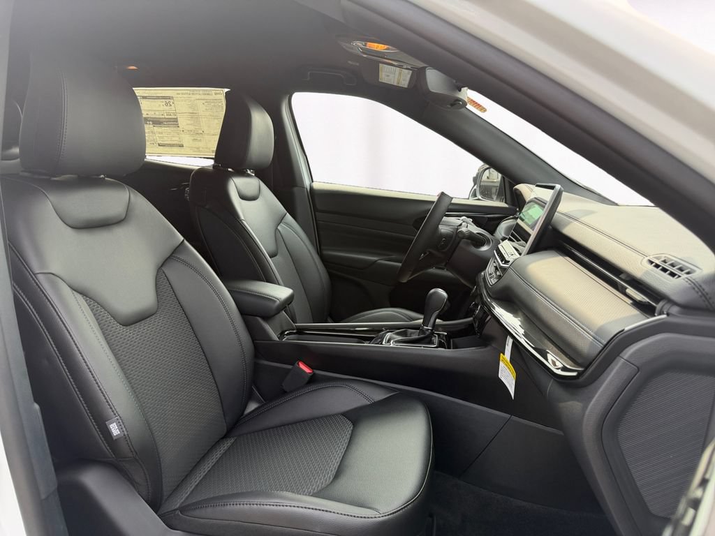 New 2026 Jeep Compass Latitude AWD/4WD image 15