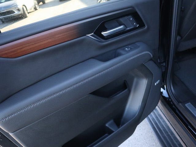 New 2026 GMC Yukon XL Denali w/ Sun & Power Step Package AWD/4WD image 12