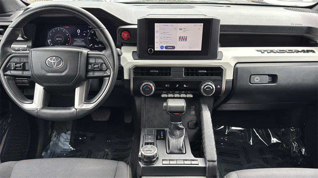 Used 2024 Toyota Tacoma TRD Off-Road image 33