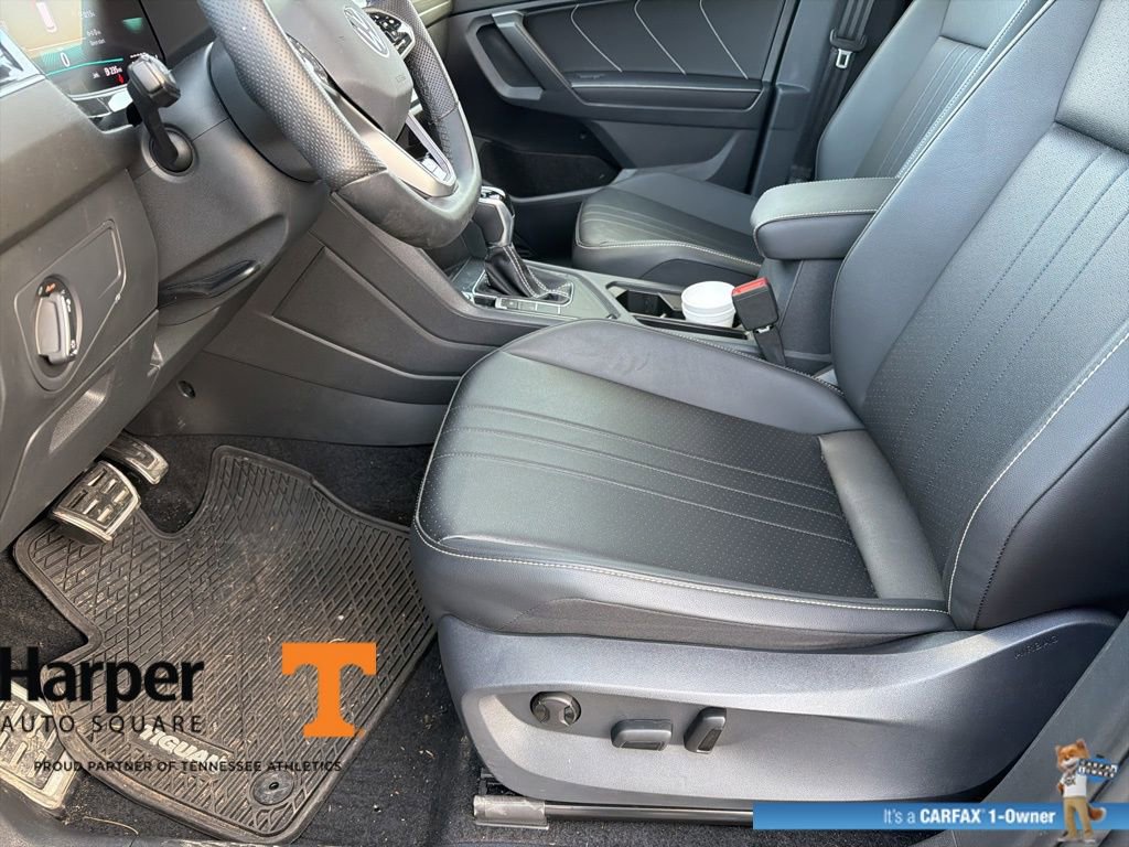 Used 2024 Volkswagen Tiguan SE R-Line w/ MDO Package, Three-Row image 13