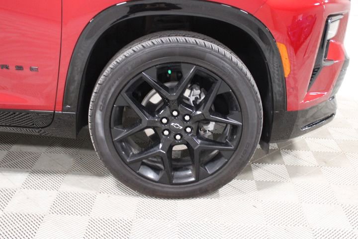 Used 2024 Chevrolet Traverse RS image 45