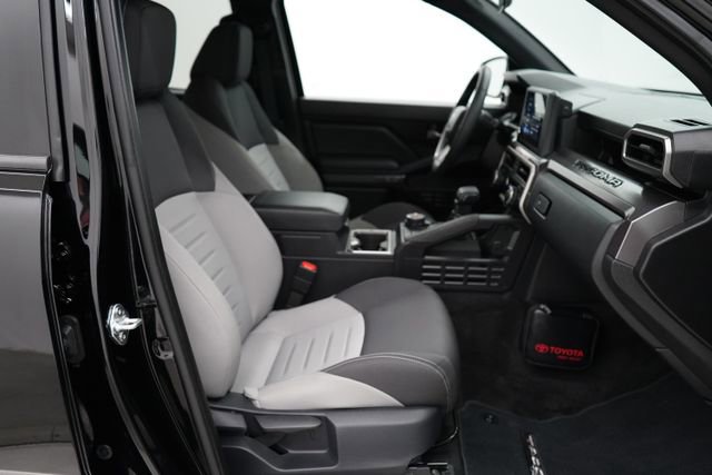 Used 2025 Toyota Tacoma TRD Off-Road image 28