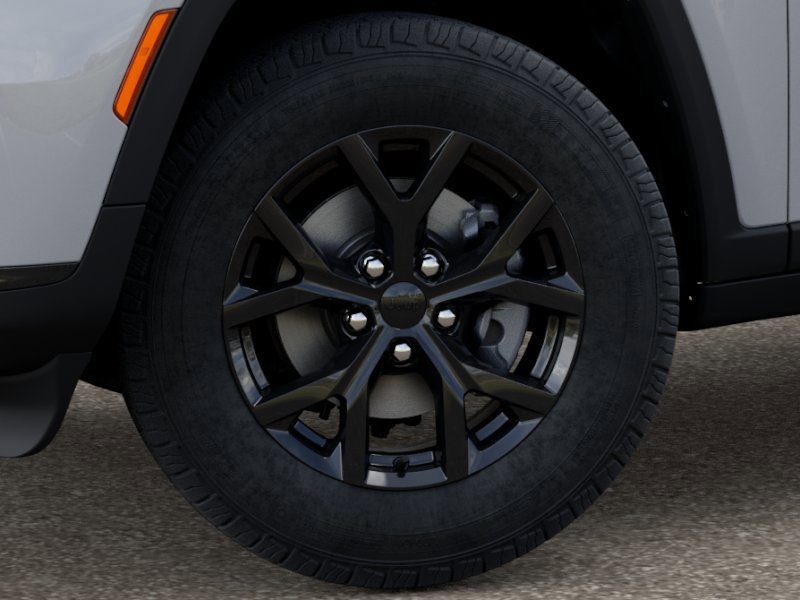New 2025 Jeep Grand Cherokee L Altitude image 8