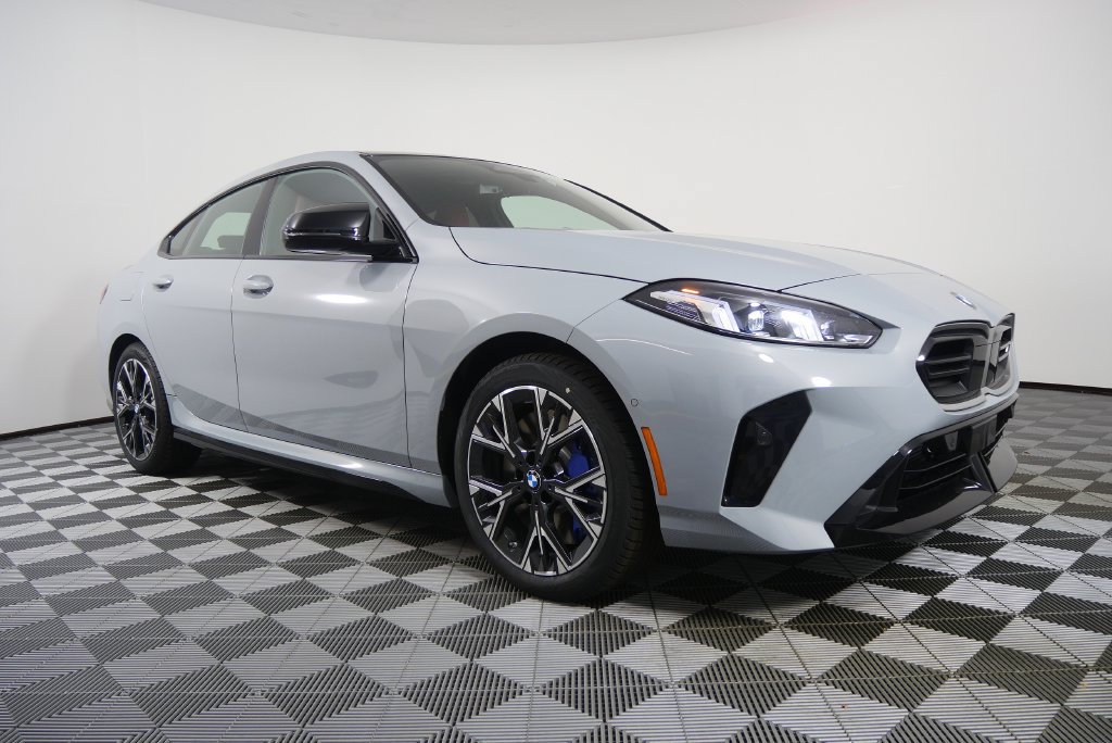 Used 2026 BMW M235i xDrive w/ Premium Package AWD/4WD image 7
