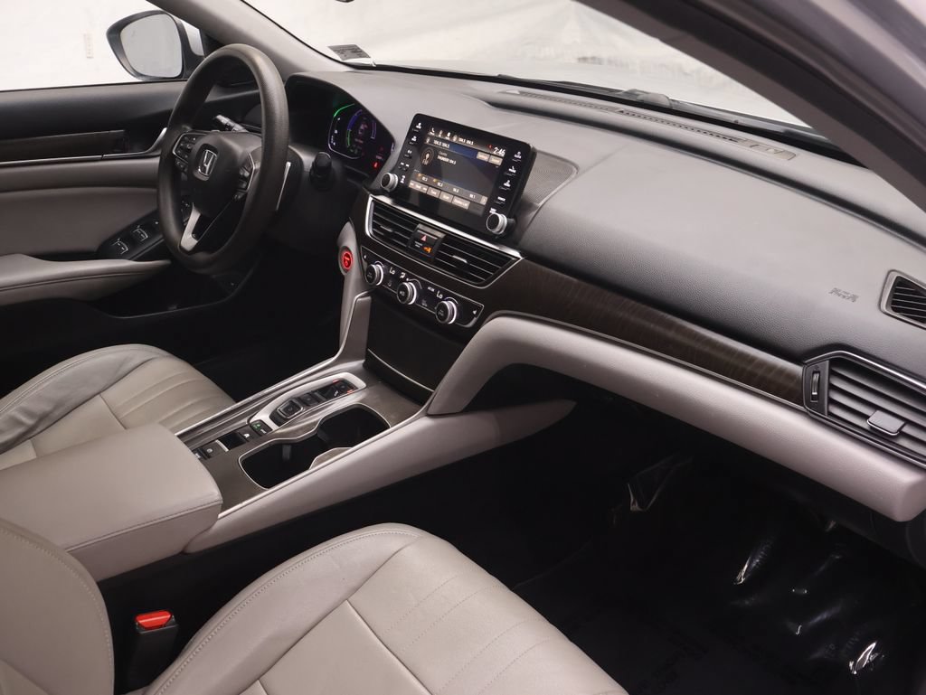 Used 2018 Honda Accord EX image 10