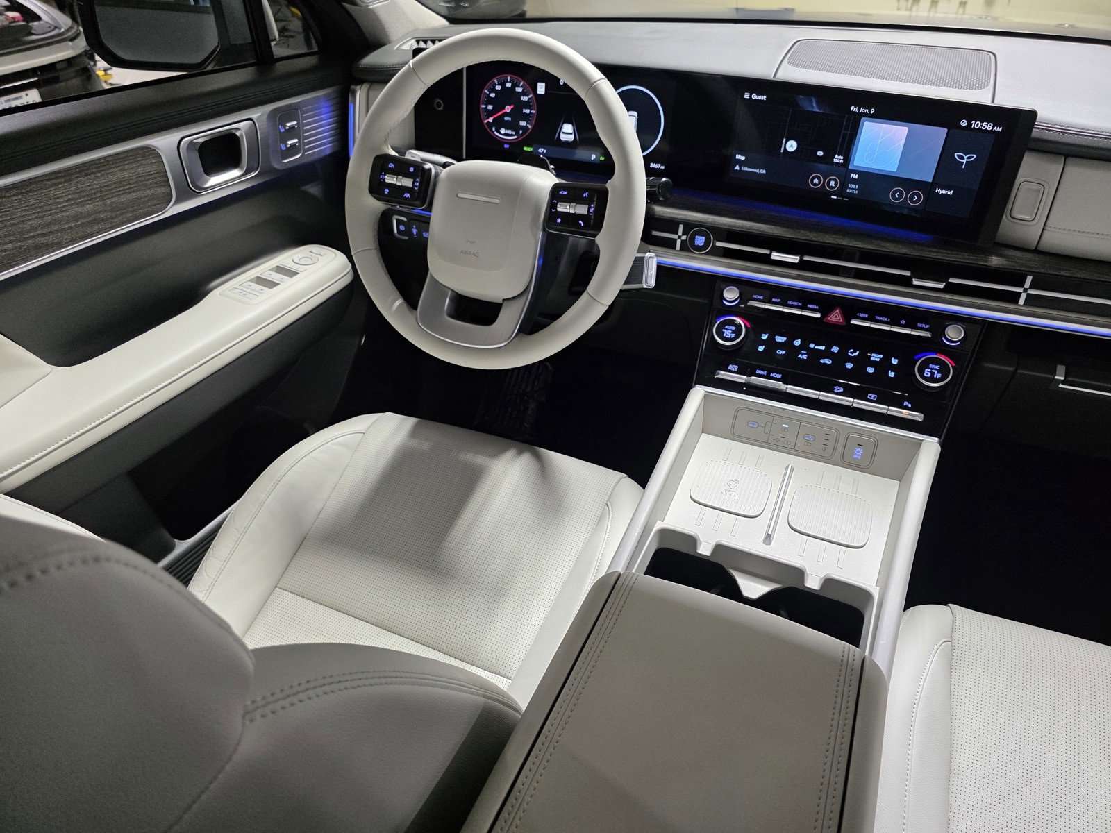 Certified 2025 Hyundai Santa Fe Limited image 20