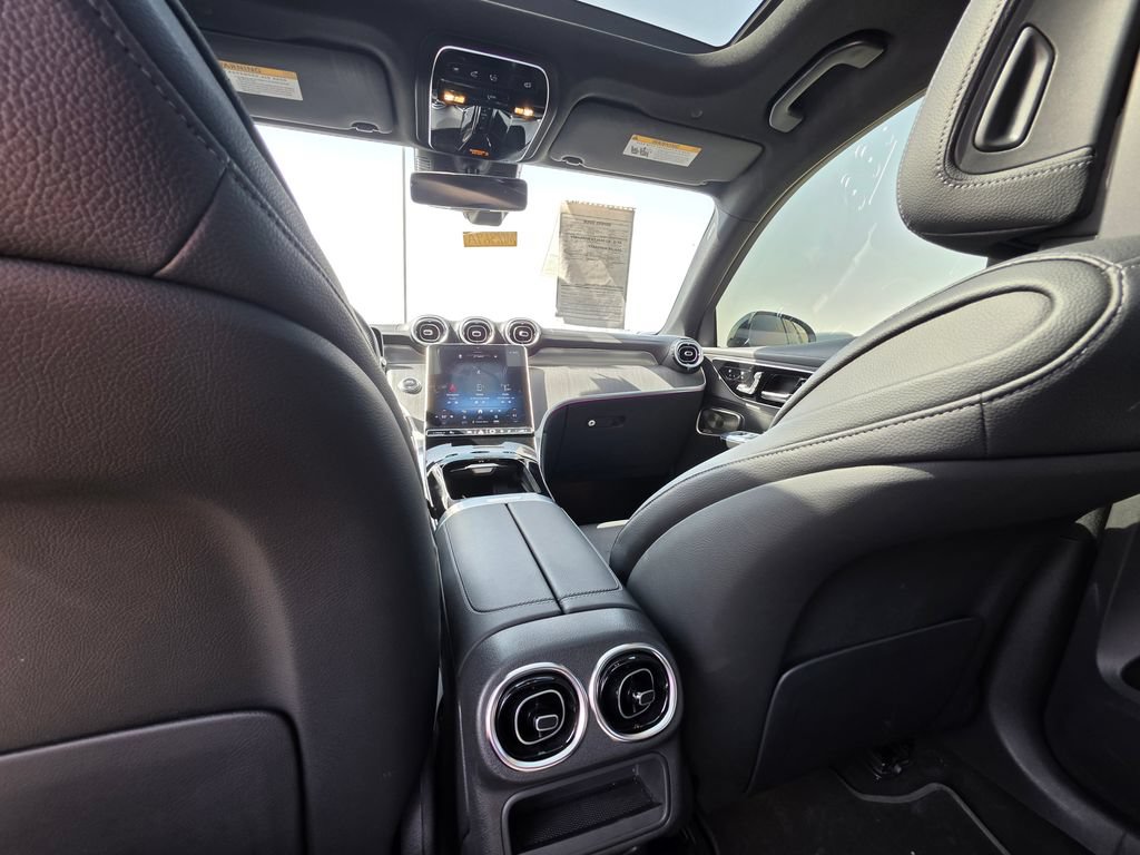 Used 2023 Mercedes-Benz GLC 300 4MATIC image 16