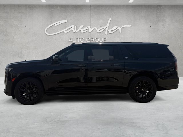 Certified 2024 Cadillac Escalade ESV Sport Platinum w/ LPO, ONYX Package AWD/4WD image 13