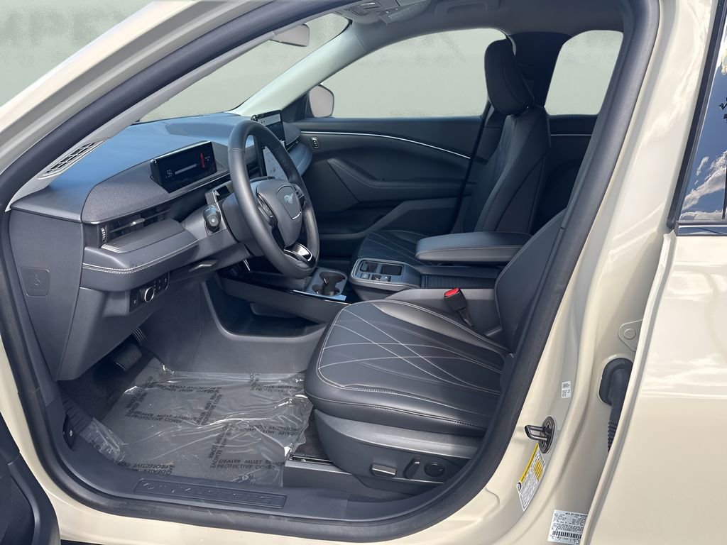 Used 2025 Ford Mustang Mach-E Select image 9