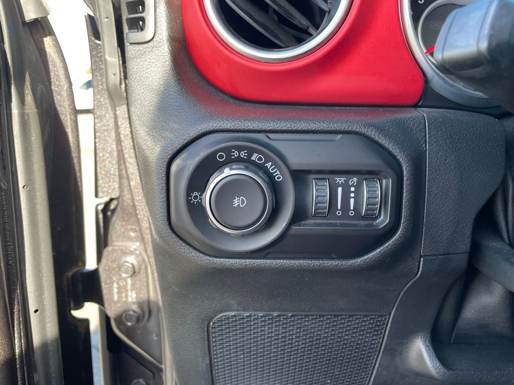 Used 2020 Jeep Wrangler Unlimited Rubicon image 13