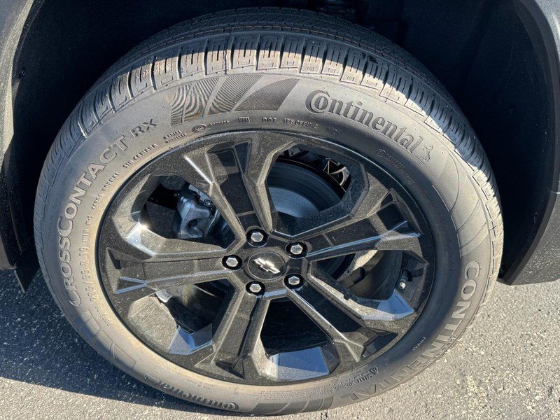 New 2026 Chevrolet Equinox LT w/ Midnight Edition FWD image 30