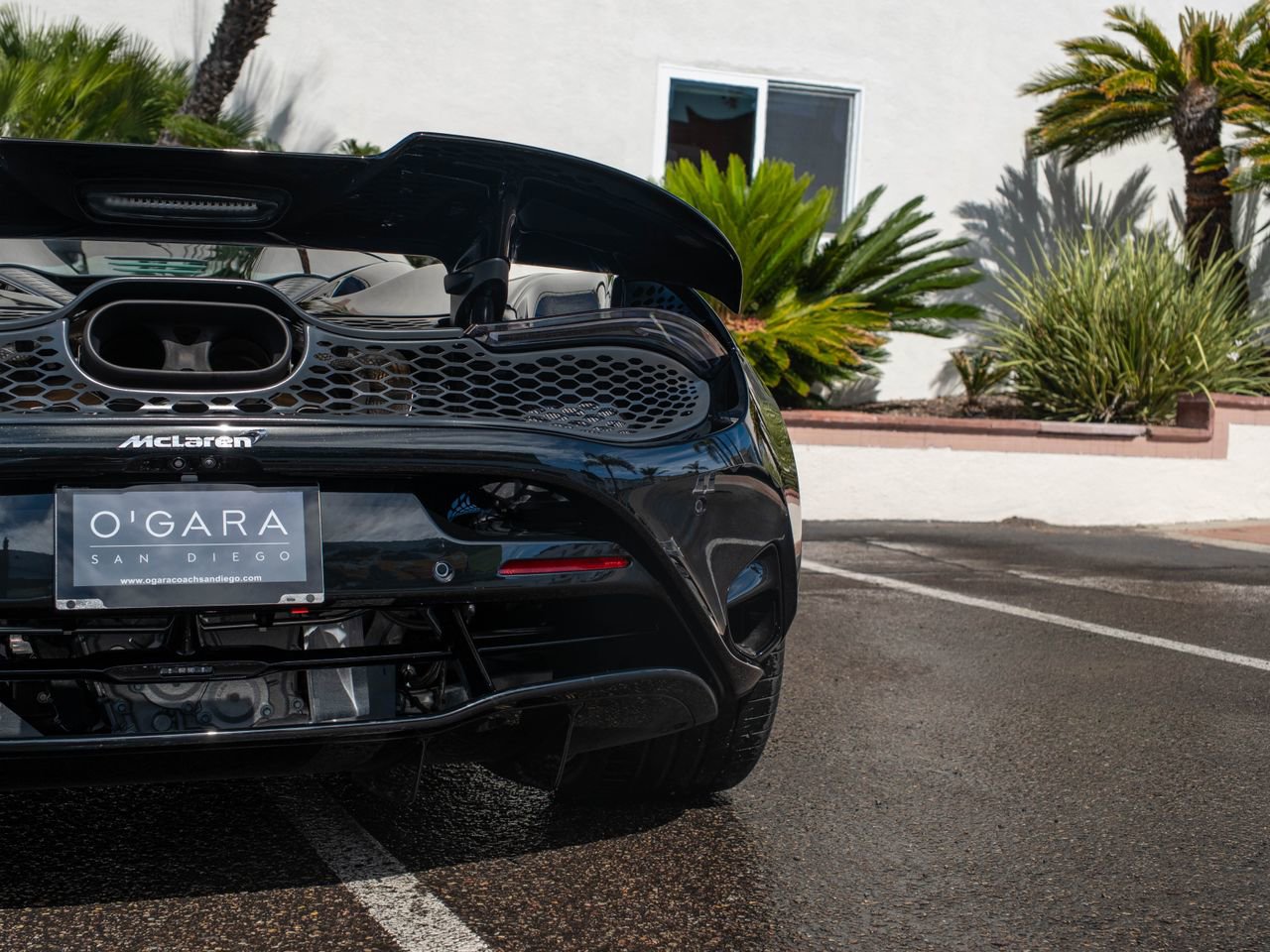 Used 2024 McLaren 750S image 18