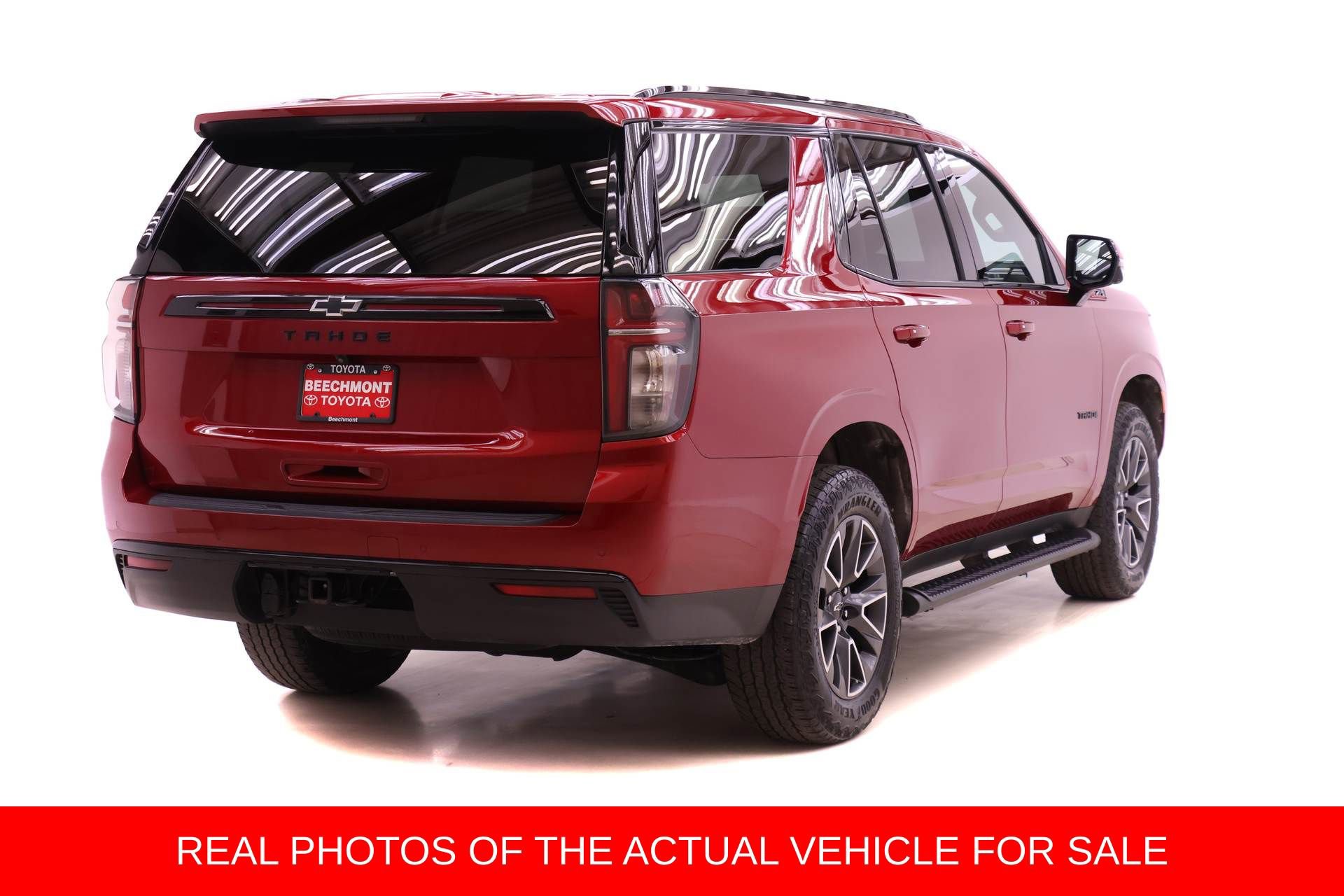 Used 2023 Chevrolet Tahoe Z71 w/ Z71 Off-Road Package image 2