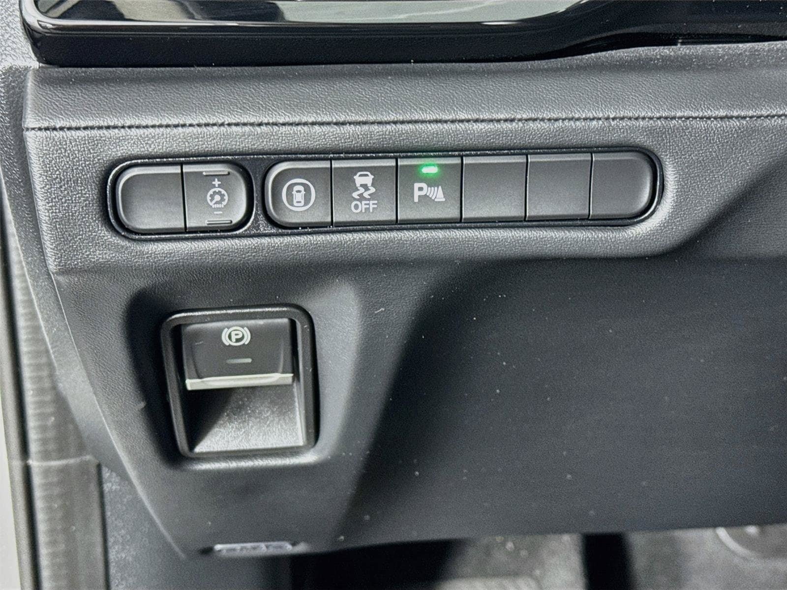 Used 2025 Acura MDX w/ Technology Package FWD image 10