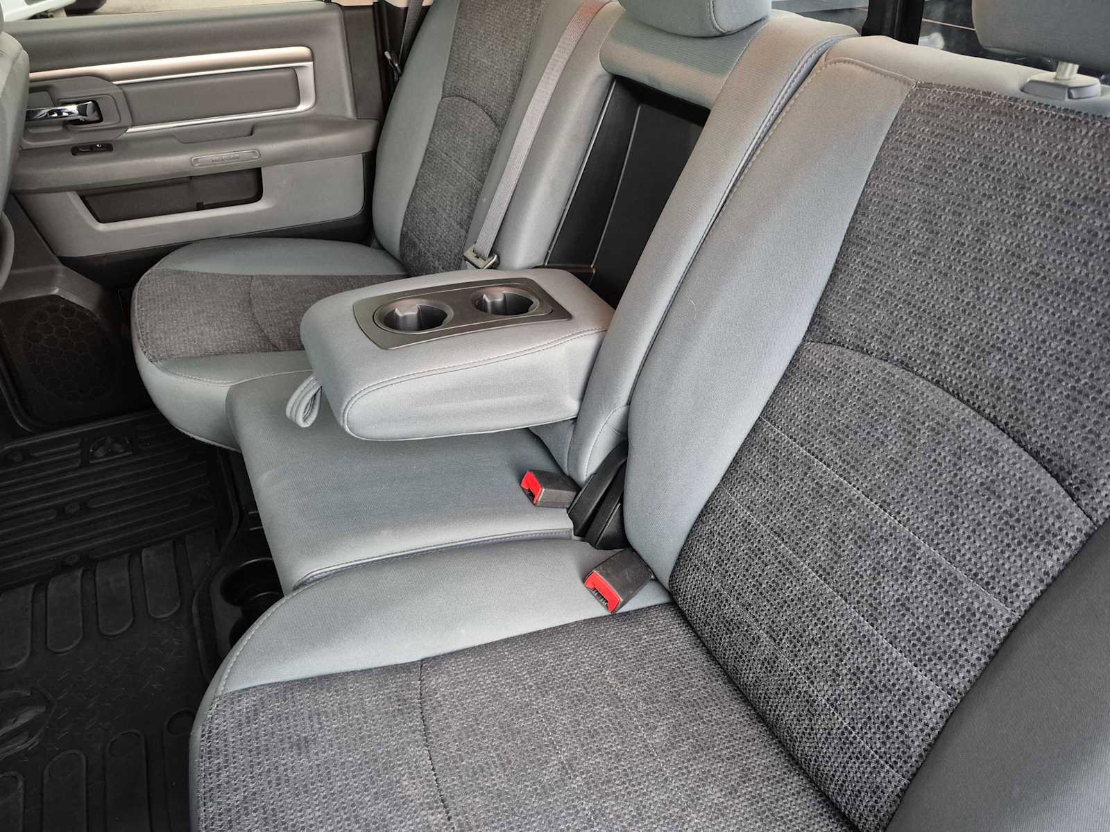 Used 2018 RAM 2500 Big Horn image 28