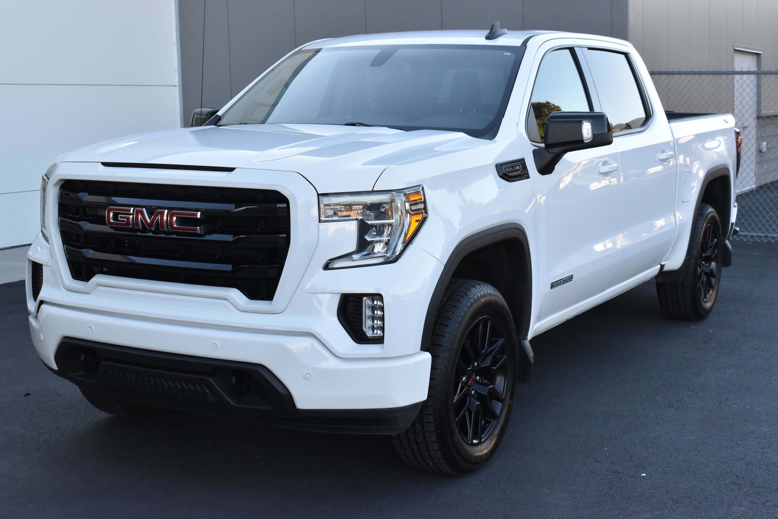 Used 2021 GMC Sierra 1500 Elevation w/ Preferred Package image 11
