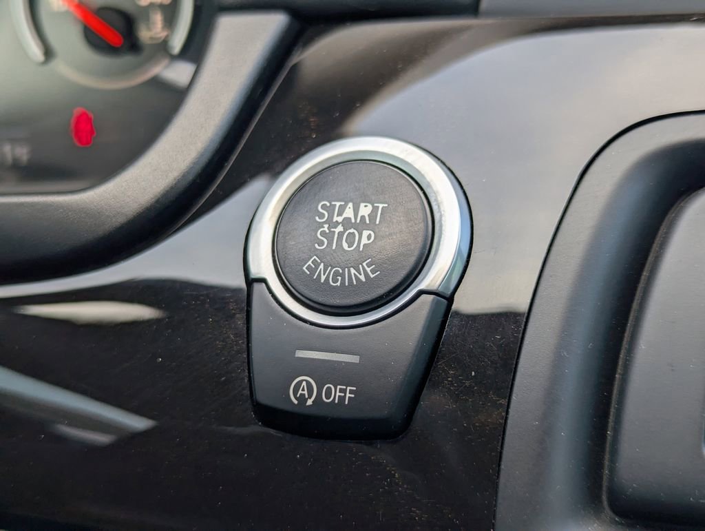 Used 2013 BMW M5 RWD image 26