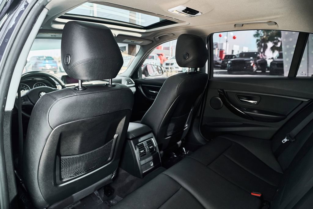 Used 2018 BMW 320i Sedan image 20