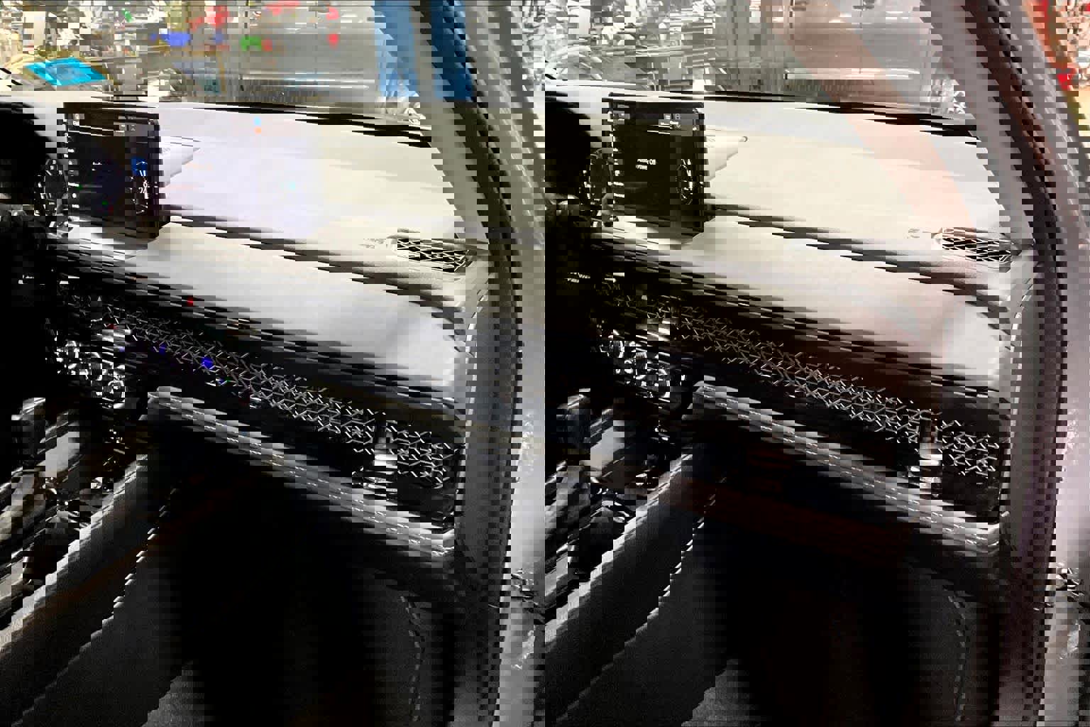 Used 2023 Honda Accord EX-L image 18