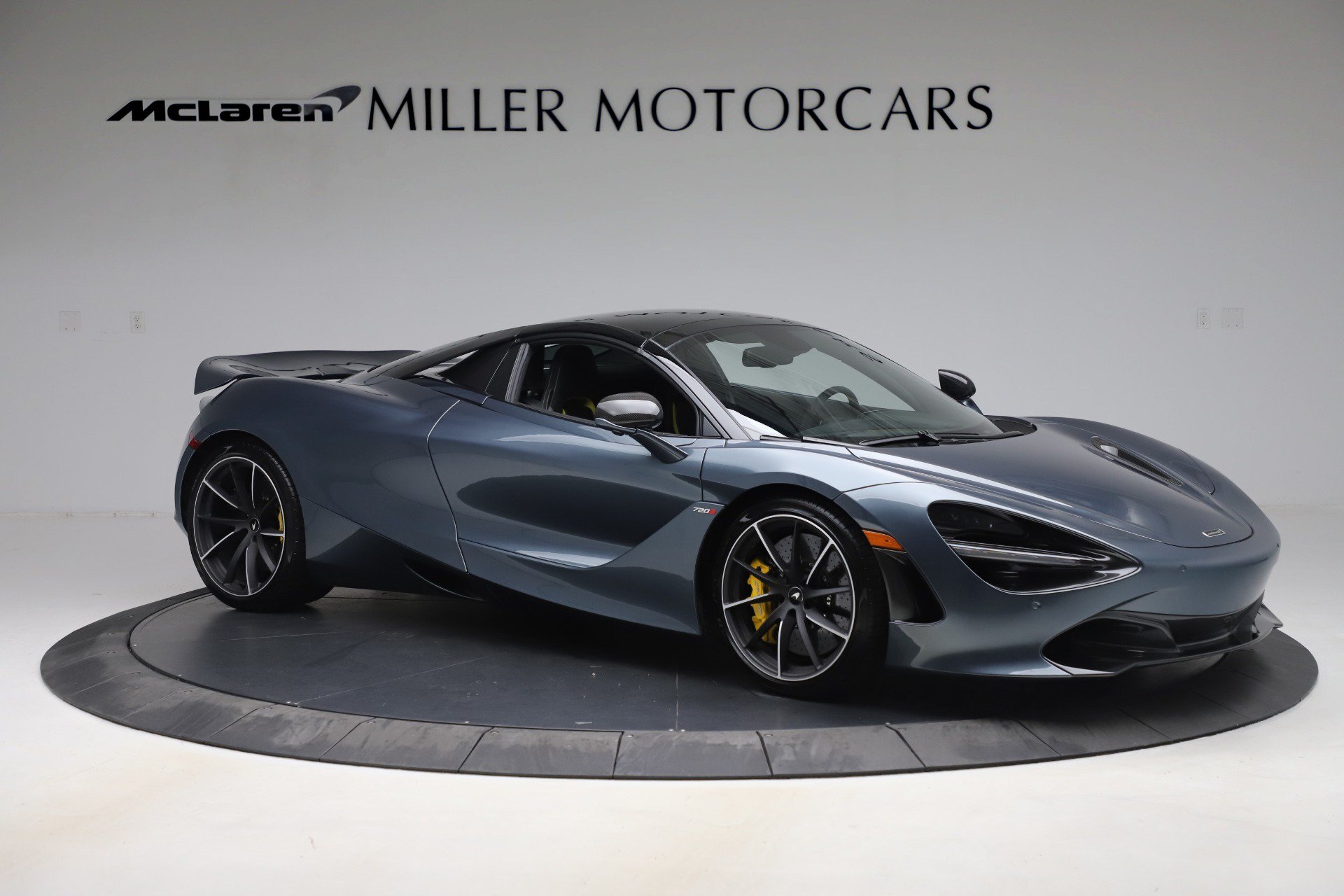 Used 2020 McLaren 720S Spider RWD image 14