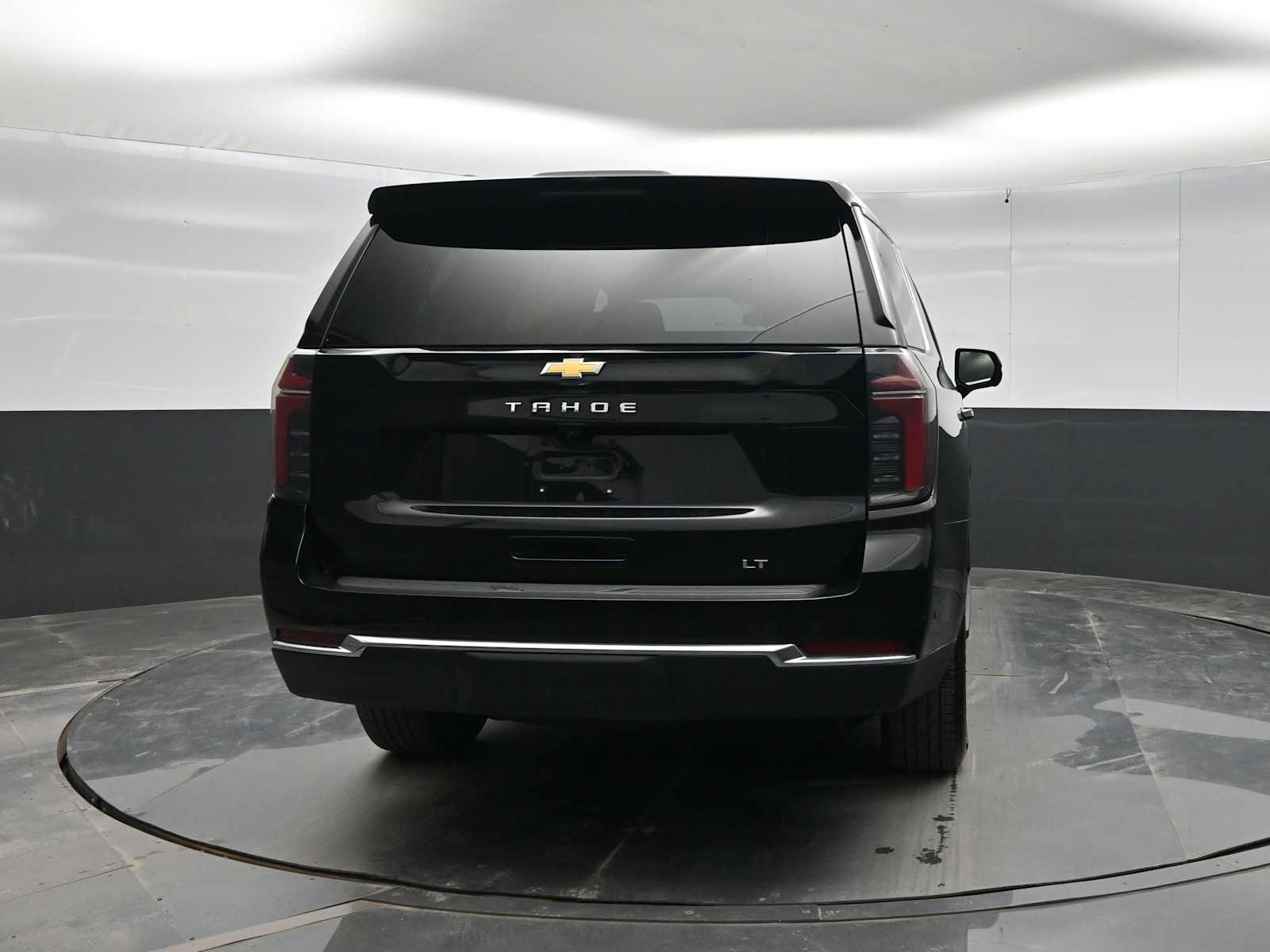 Used 2025 Chevrolet Tahoe LT AWD/4WD image 6