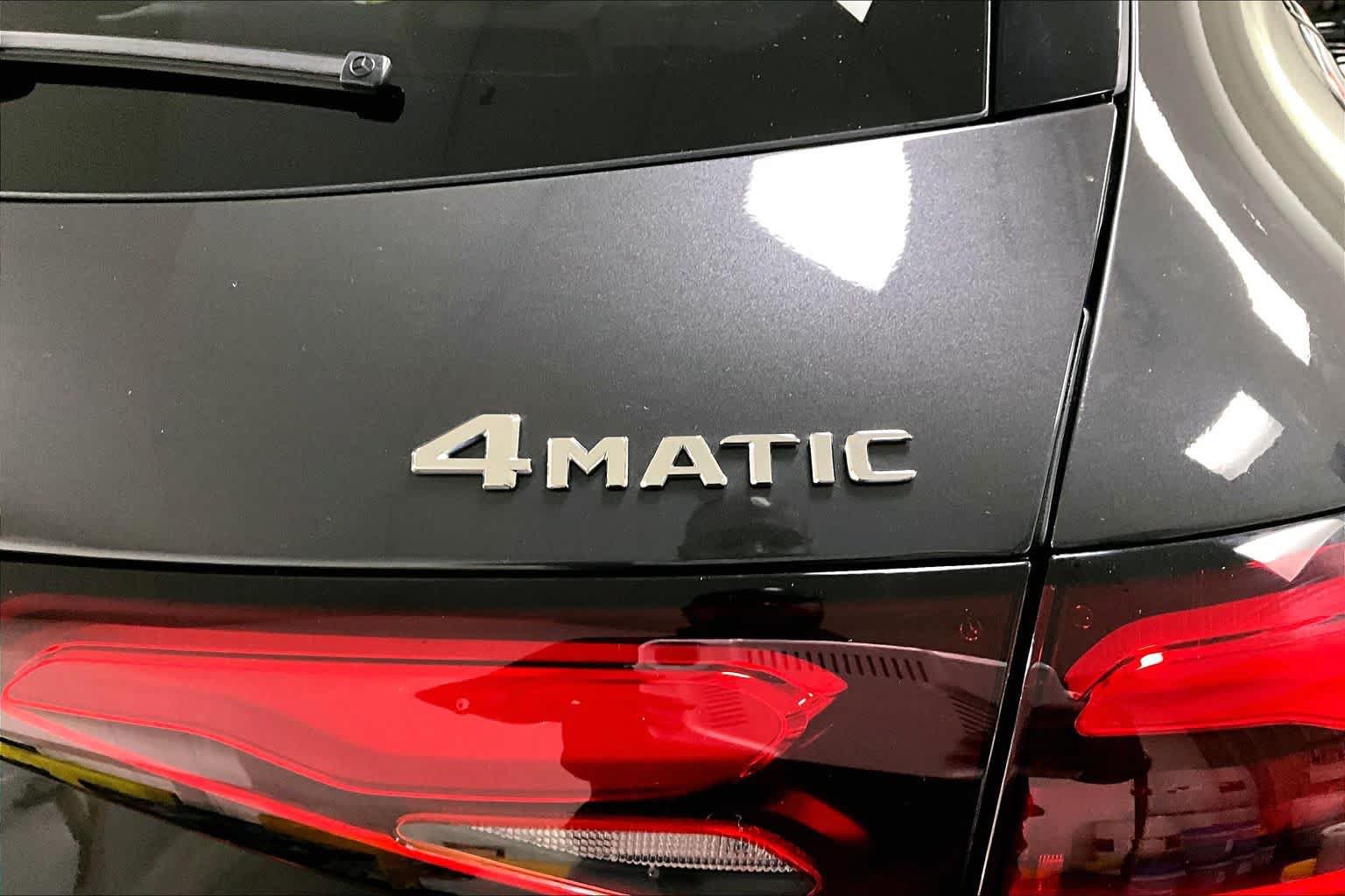 Used 2026 Mercedes-Benz GLC 300 4MATIC image 10