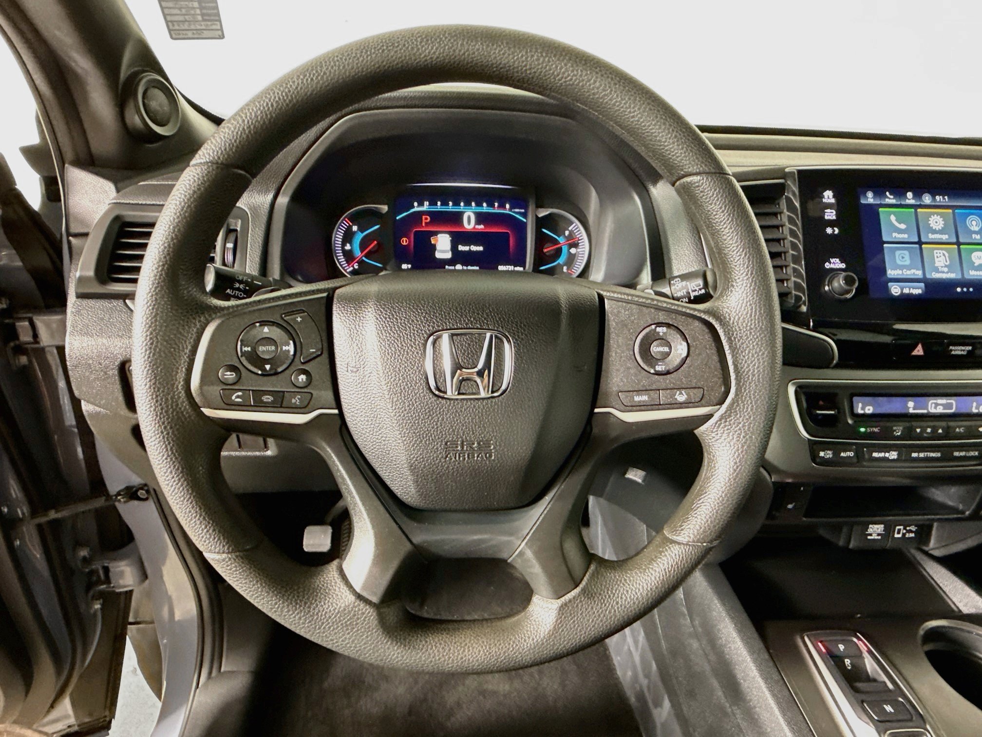 Used 2022 Honda Pilot Sport image 11