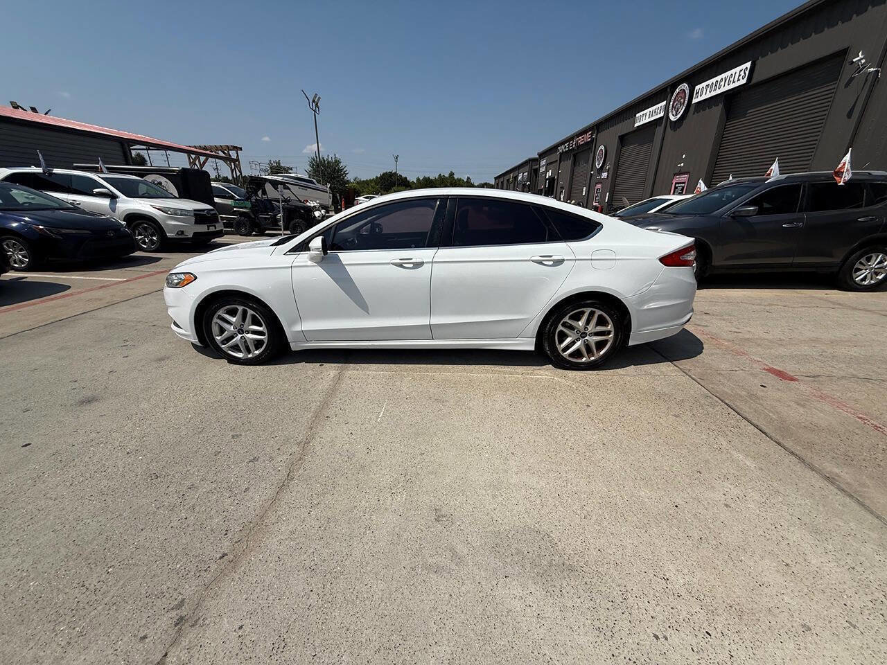 Used 2015 Ford Fusion SE image 36