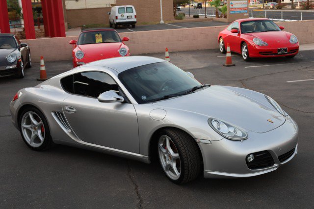 Used 2010 Porsche Cayman S RWD image 11