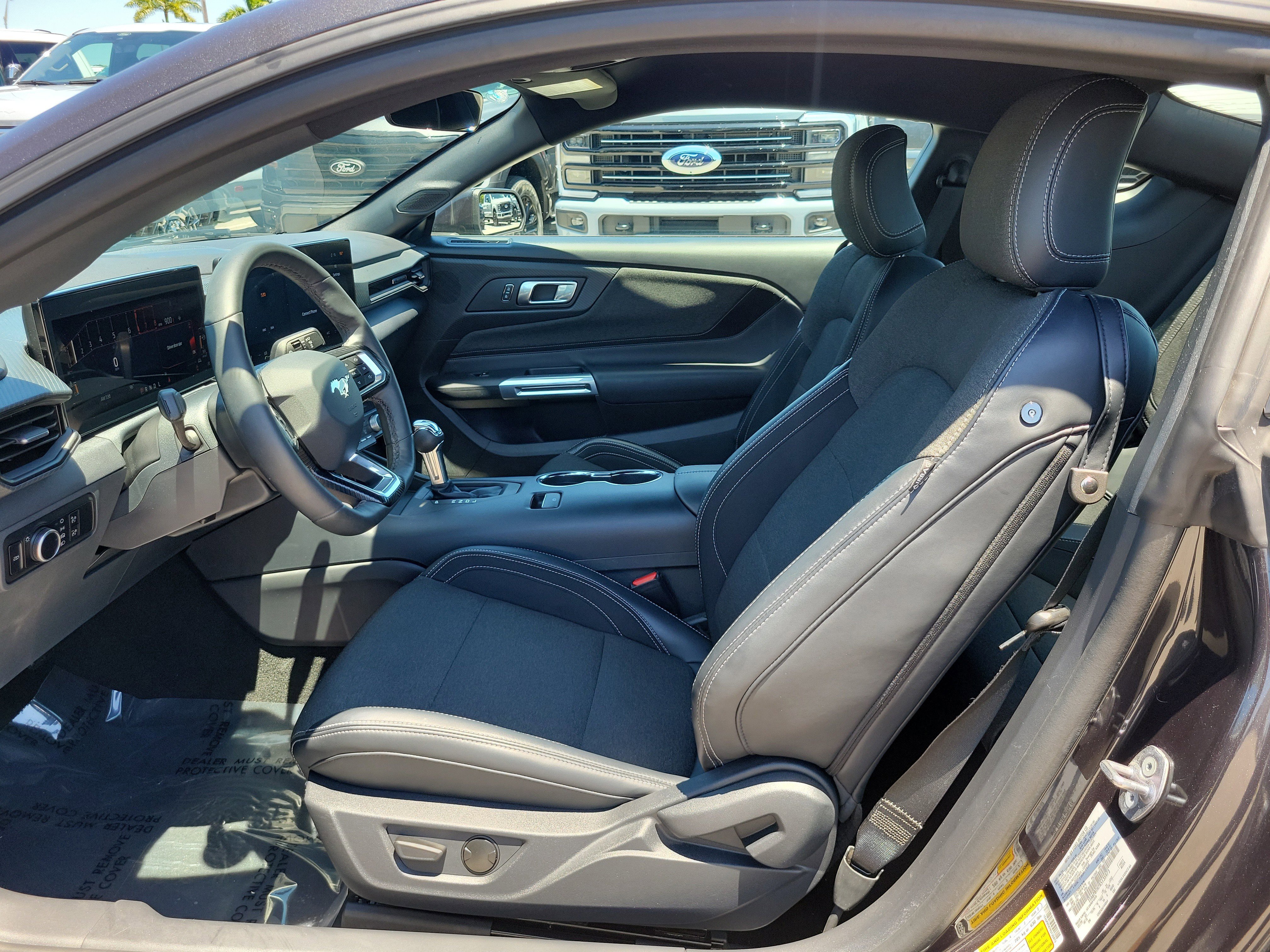Certified 2024 Ford Mustang Coupe RWD image 14