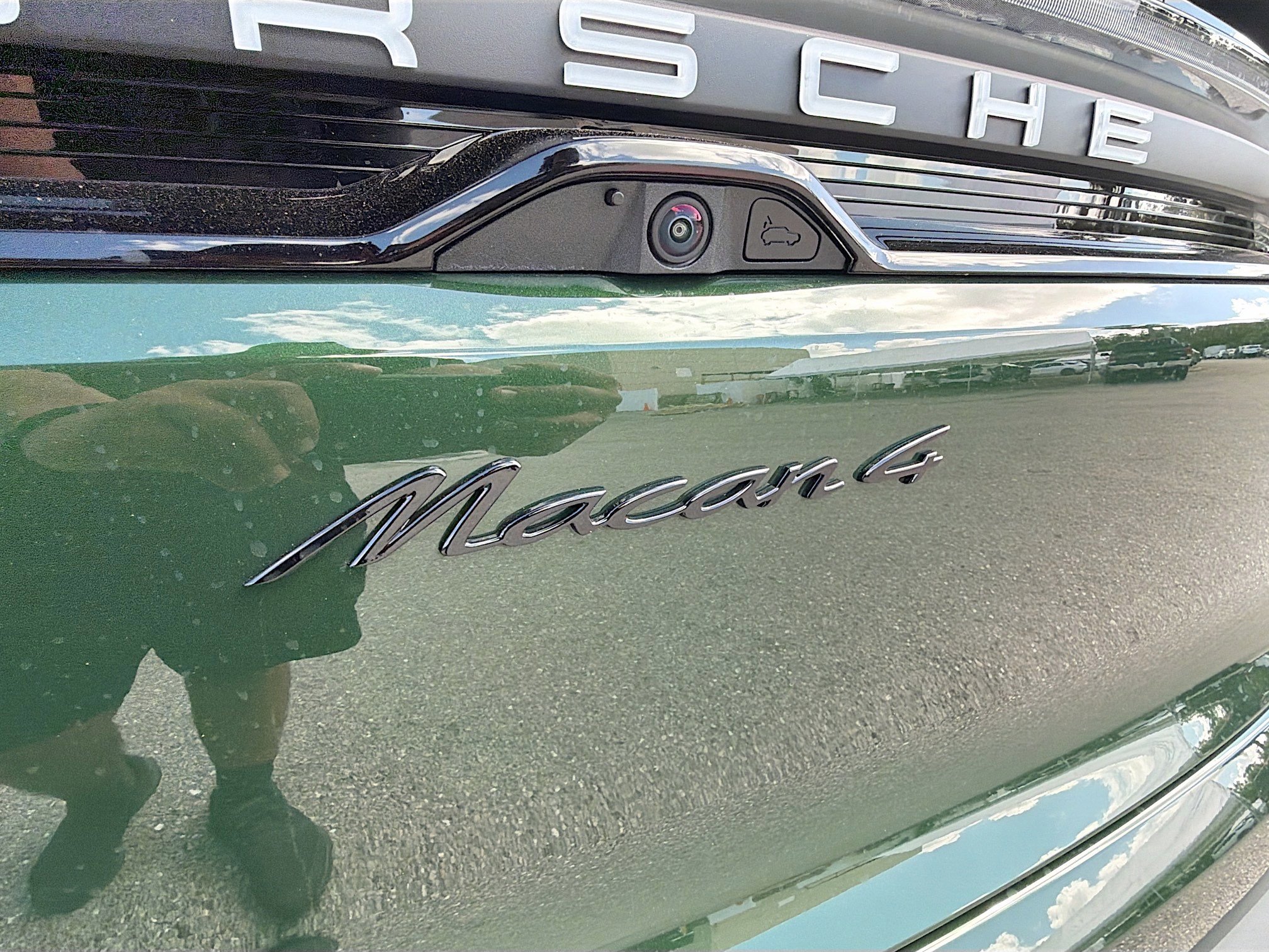 Used 2024 Porsche Macan 4 Electric image 46