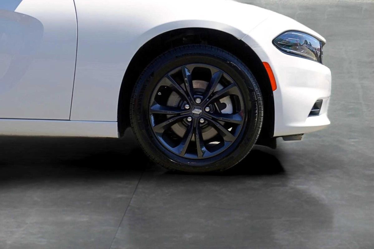 Used 2023 Dodge Charger SXT w/ Blacktop Package image 9