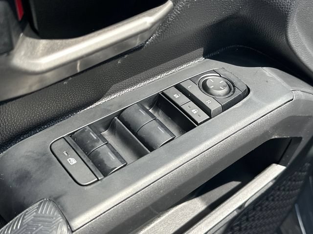 Used 2025 Toyota Tacoma TRD Off-Road AWD/4WD image 17